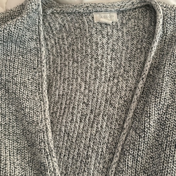 Caslon Cardigan - Picture 2 of 7